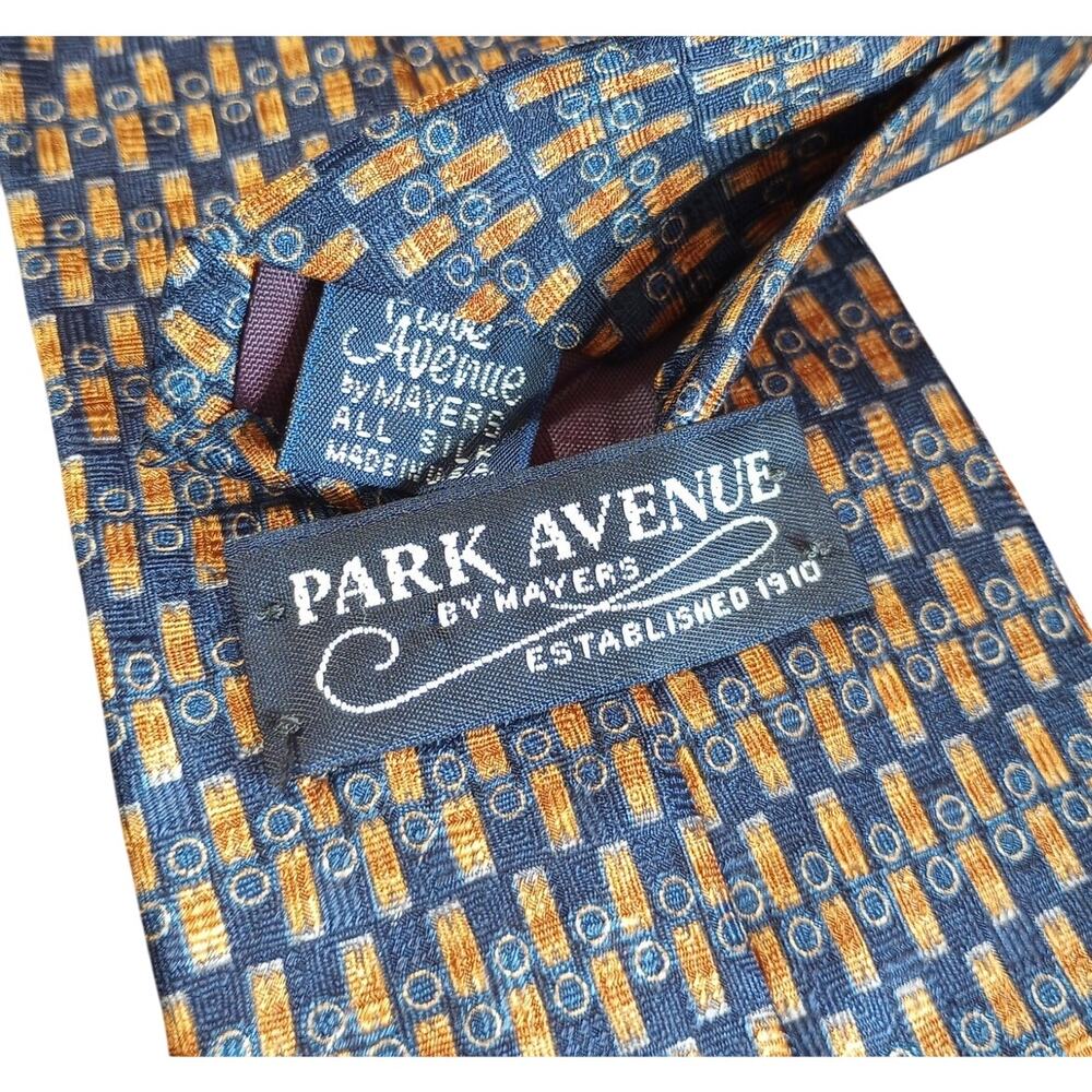 Park Avenue By Mavers Silk‎ Made in U.S.A. Neck Tie - Picture 2 of 3